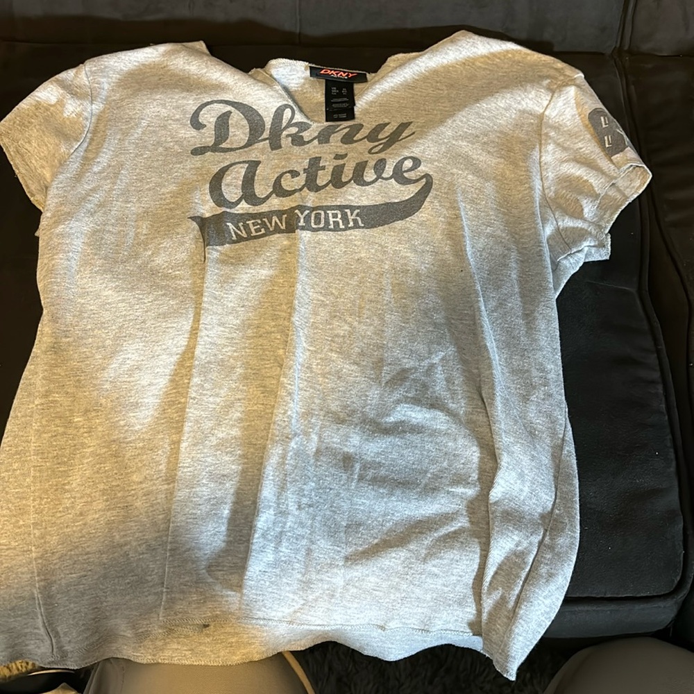 DKNY T shirt